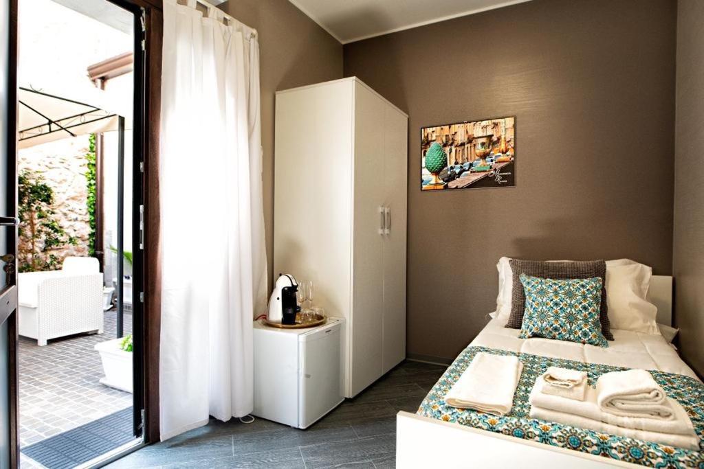 Catania Rooms ภายนอก รูปภาพ