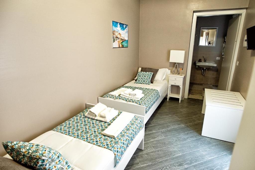 Catania Rooms ภายนอก รูปภาพ