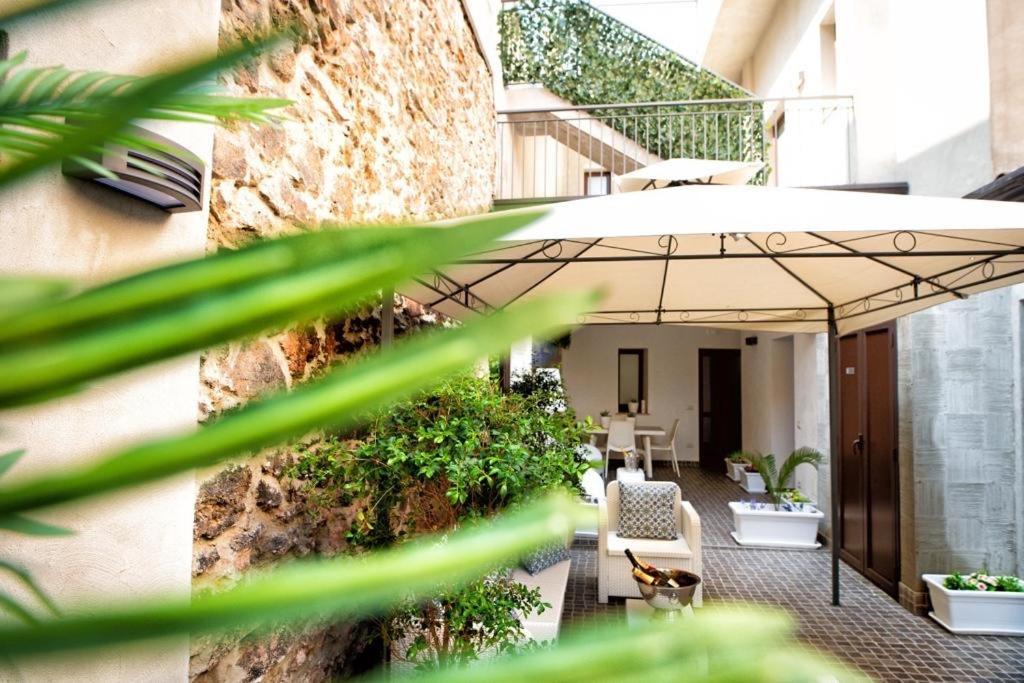Catania Rooms ภายนอก รูปภาพ